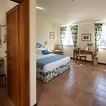 Hotel Al Terra Di Mare 4*