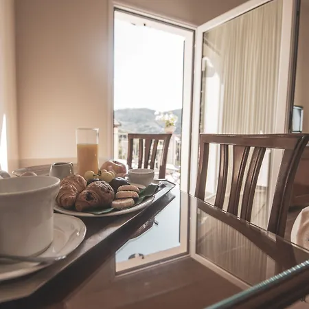 Al Terra Di Mare 4* Λεβάντο