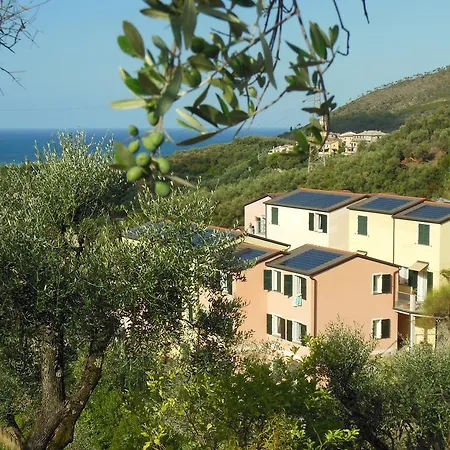 מלון Al Terra Di Mare 4*