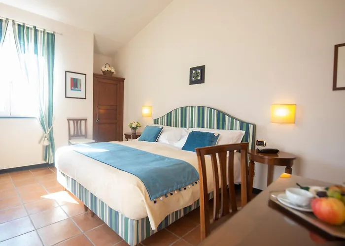 Al Terra Di Mare Отель Леванто